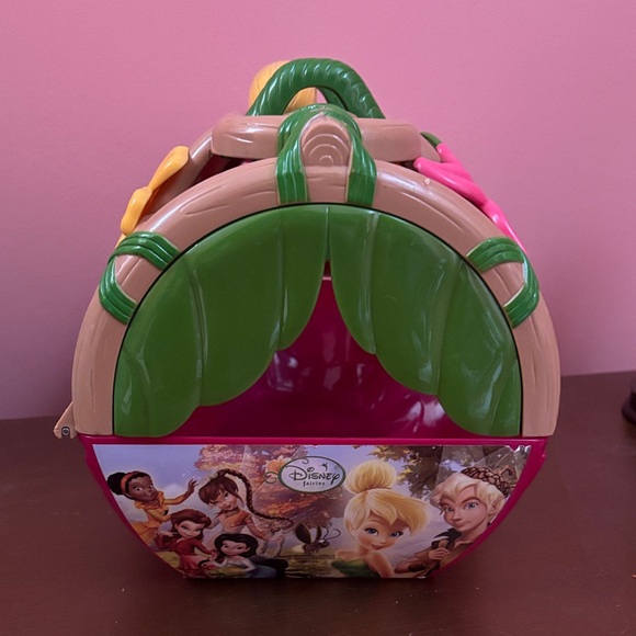 Tinker Bell Adventure Basket opens! - Picture 3 of 3